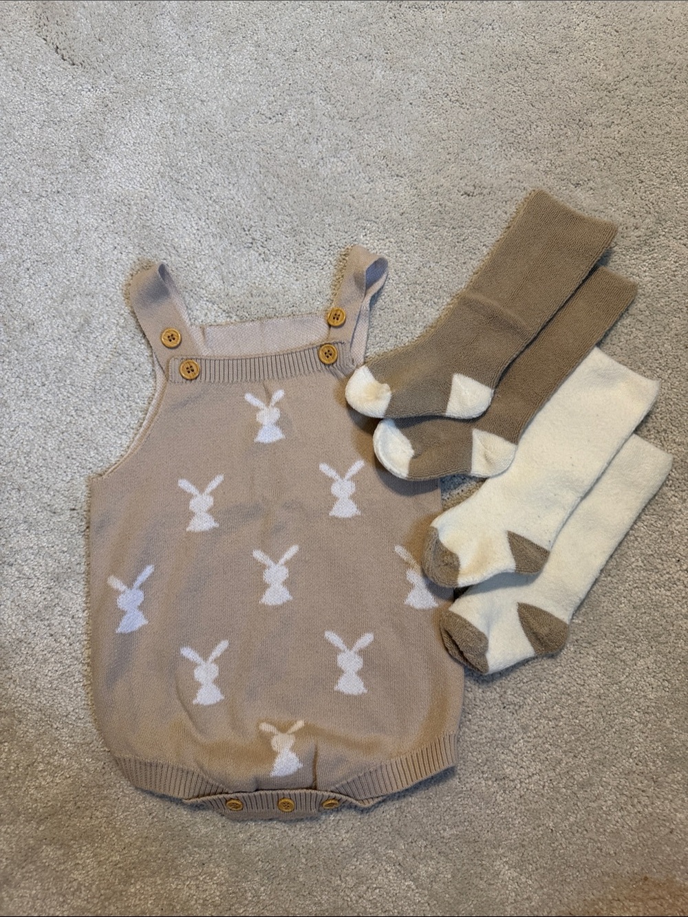 Amazon Kids Bunny Knit One-Piece Romper in Beige and Cream- socks included